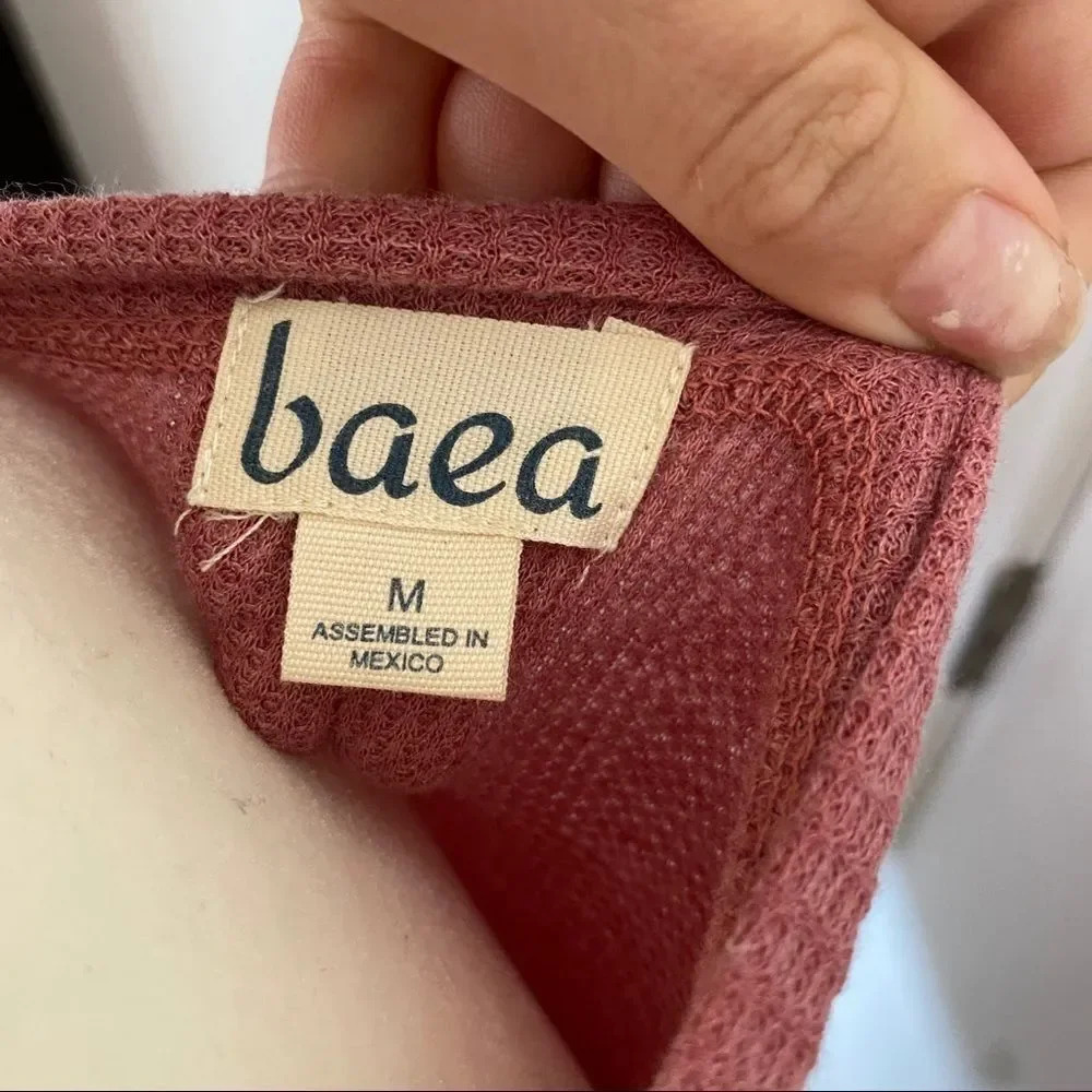 NWT Baea Flare Sleeve Thermal Top - Picture 10 of 13